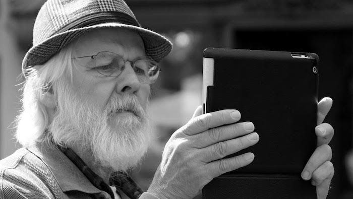 Policy interventions to reduce social isolation and promote wellbeing among older people using the social web