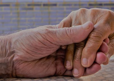 ¿Qué significa envejecer en comunidad desde una perspectiva interseccional?